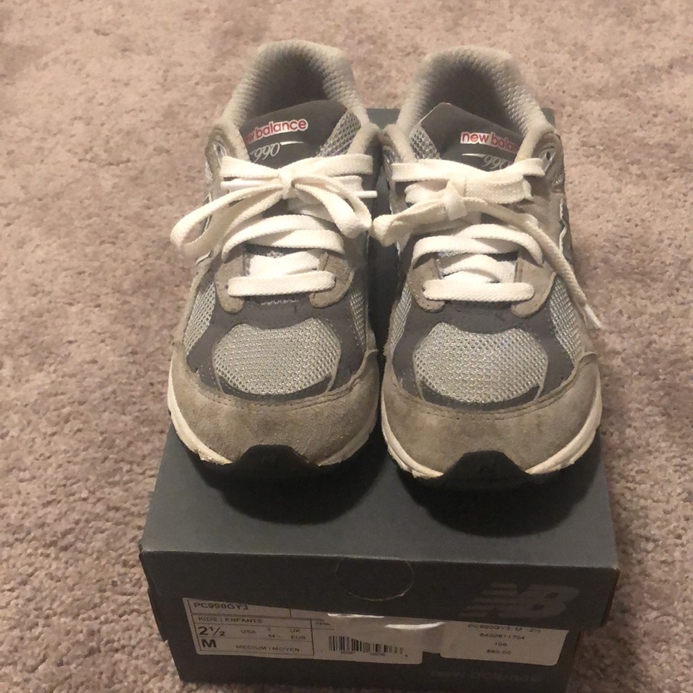 New Balance 990 - Picture 2 of 3